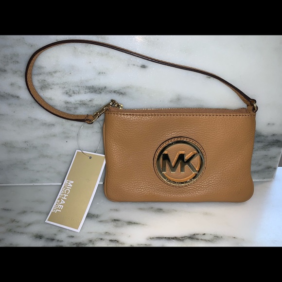 Michael Kors Wristlet NWT - Picture 3 of 5
